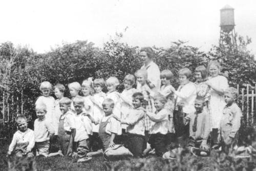 SWEDISH_SCHOOL_In_1918_Mamie_Hyltin